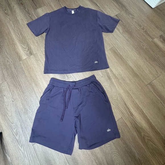 ALO Yoga Other - ALO Yoga Men's Set - Shirt & Shorts